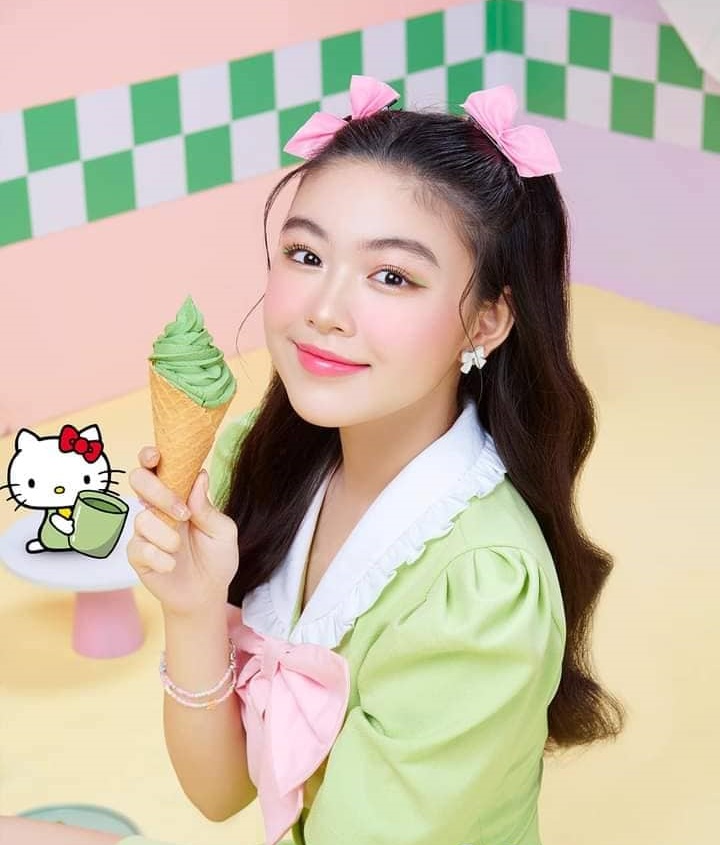 Con gái Quyền Linh lại gây sốt MXH với bộ ảnh ngọt ngào, kỷ niệm lần đầu chụp quảng cáo chuyên nghiệp - Ảnh 4