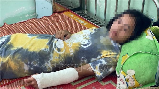 Phú Yên: Xác minh nữ sinh bị đánh dẫn đến nhập viện trong trường học - Ảnh 1