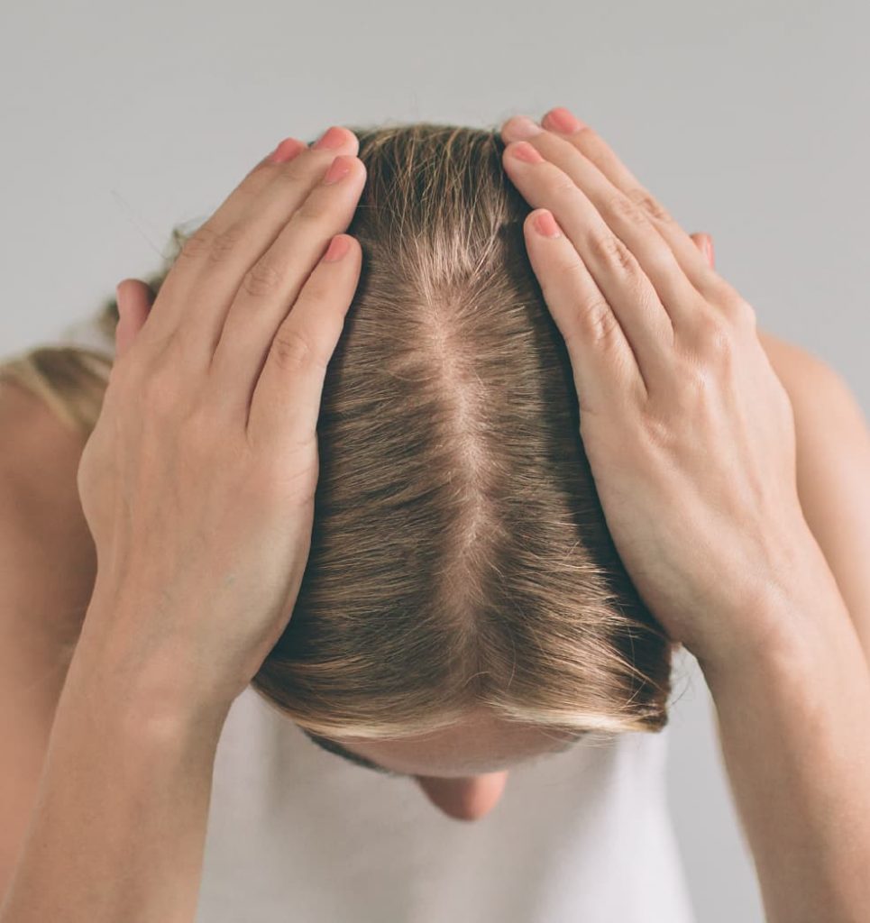 5 mẹo đơn giản để chăm sóc mái tóc mỏng! - Ảnh 1