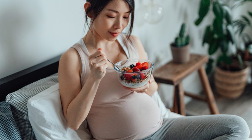 Mẹ bầu nên ăn những loại trái cây gì khi mang thai? - Ảnh 9
