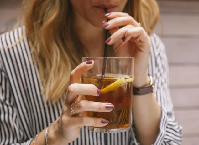 7 thói quen uống khiến bạn tăng cân chóng mặt! - Ảnh 1