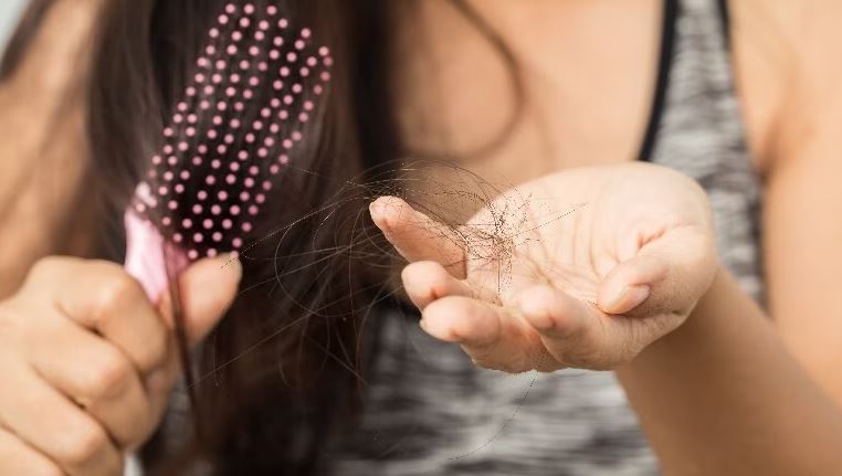 Top 6 cách trị rụng tóc hiệu quả tại nhà - Ảnh 1