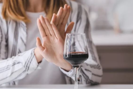 5 lợi ích tuyệt vời của việc từ bỏ rượu vang - Ảnh 3