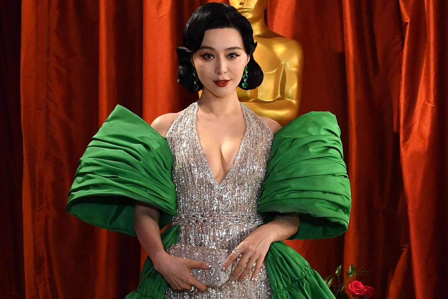 Hậu scandal trốn thuế, Phạm Băng Băng tái xuất xinh đẹp gây chú ý tại thảm đỏ Oscar - Ảnh 2