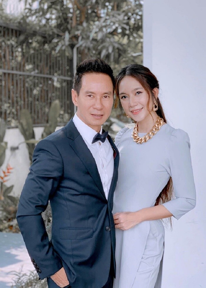 Hậu kỷ niệm 12 năm ngày cưới bên nhau, vợ chồng Lý Hải - Minh Hà có hành động ấm lòng dành cho đồng bào vùng cao - Ảnh 1