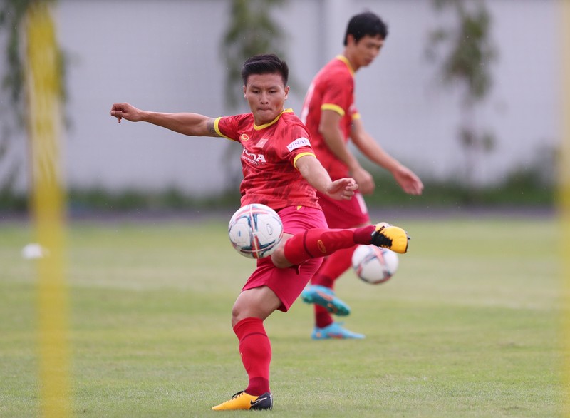 Tin vui cho tuyển Việt Nam, Quang Hải quyết tâm đá AFF Cup 2022: 'Khoác lên màu áo của tuyển quốc gia là khát khao của tôi'  - Ảnh 2