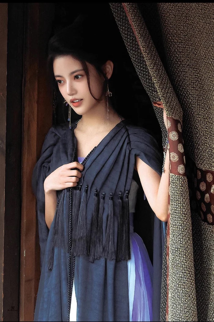 Netizen xứ Trung xôn xao xuất hiện mỹ nhân thế hệ mới, xinh đẹp lấn án hơn cả Bạch Lộc trong Trường Nguyệt Tẫn Minh - Ảnh 2