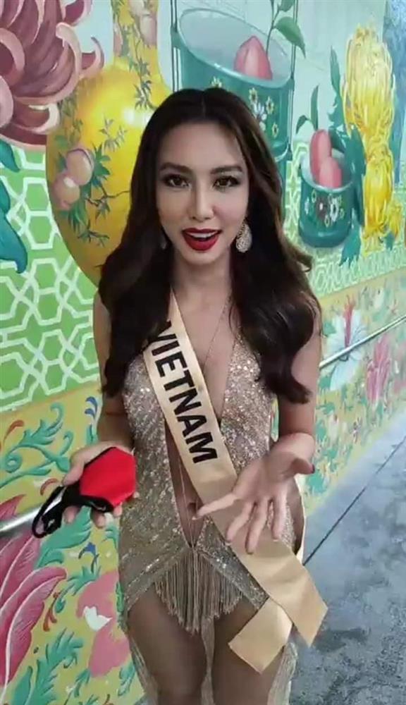 Shock: Thùy Tiên diện váy ngắn hở bạo hơn cả Ngọc Trinh tại Miss Grand 2021 - Ảnh 2