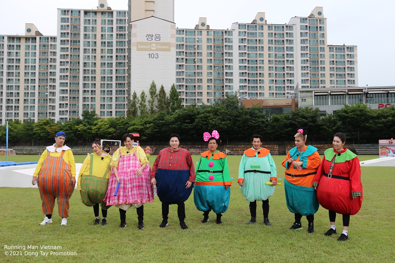 “Kẻ mạnh” Kim Jong Kook chính thức lộ diện, càn quét bảng tên của dàn cast  - Ảnh 6