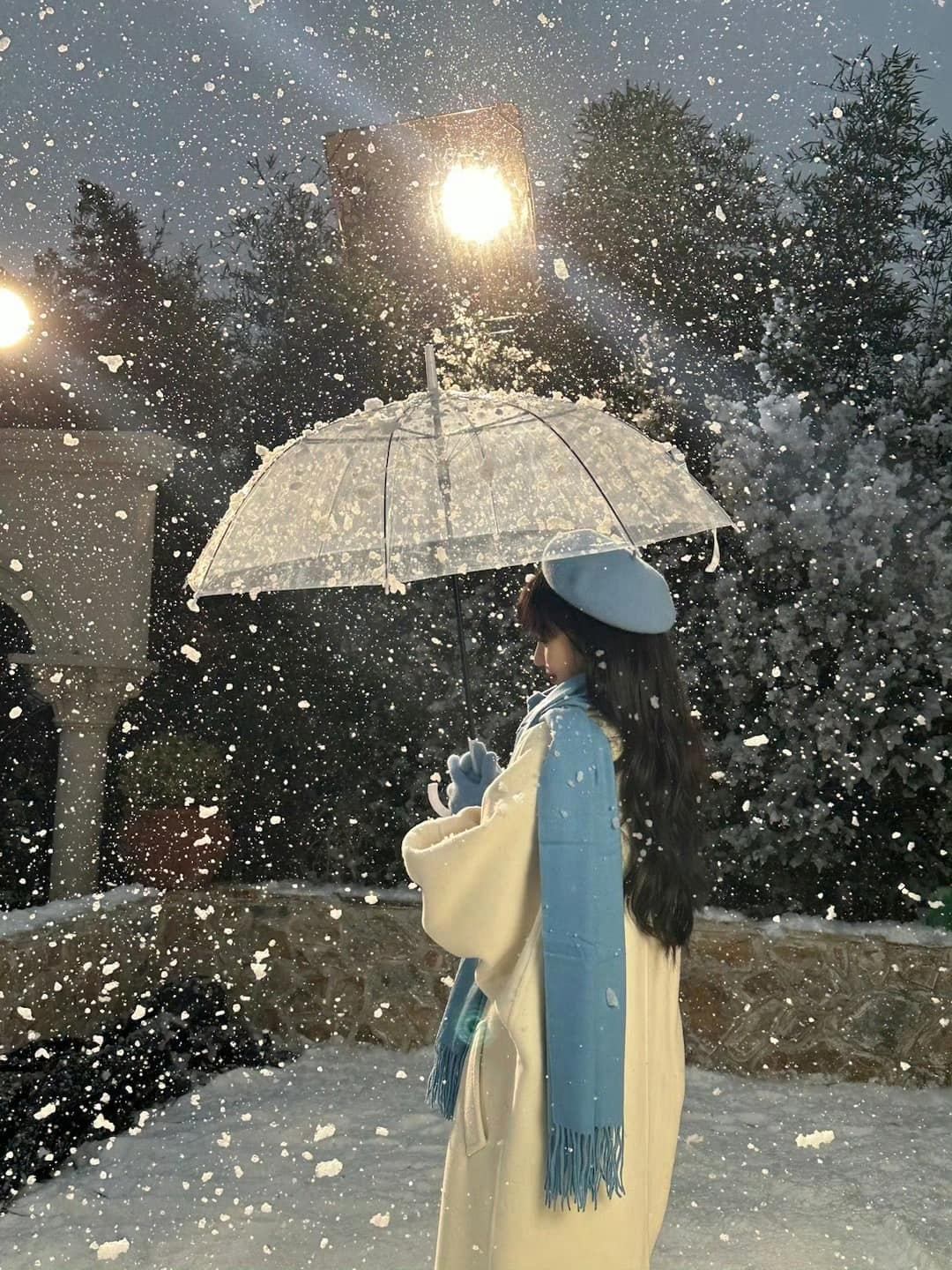 Điền Hi Vi hóa 'cô bé mùa đông' trong bộ ảnh mới, nhan sắc được netizen hết lời khen ngợi  - Ảnh 5