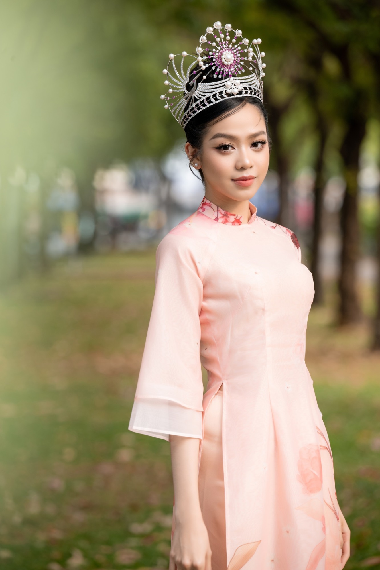 Hoa hậu Việt Nam 2022 Huỳnh Thị Thanh Thủy thay đổi phong cách ngày càng gợi cảm - Ảnh 2