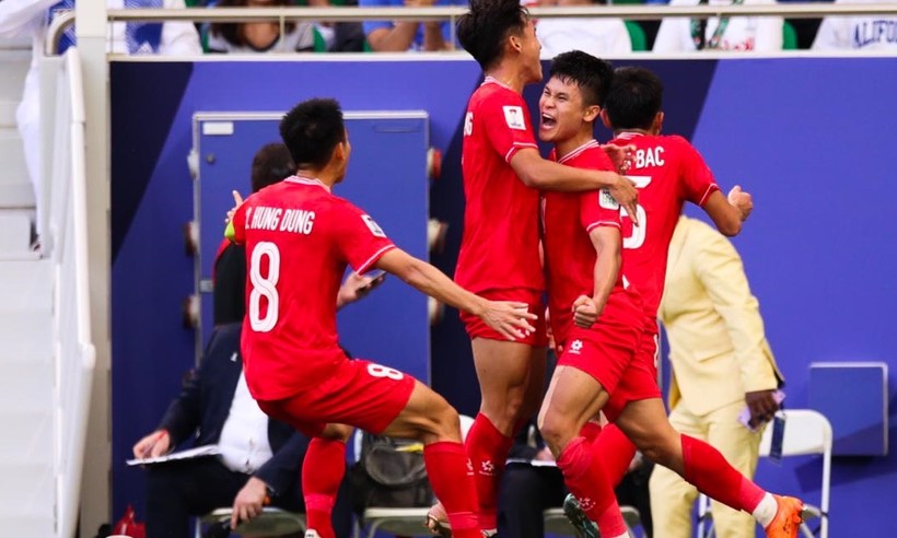 ĐT Việt Nam thua 2-4 trước ĐT Nhật Bản sau màn 'phản công' tỷ số  - Ảnh 1