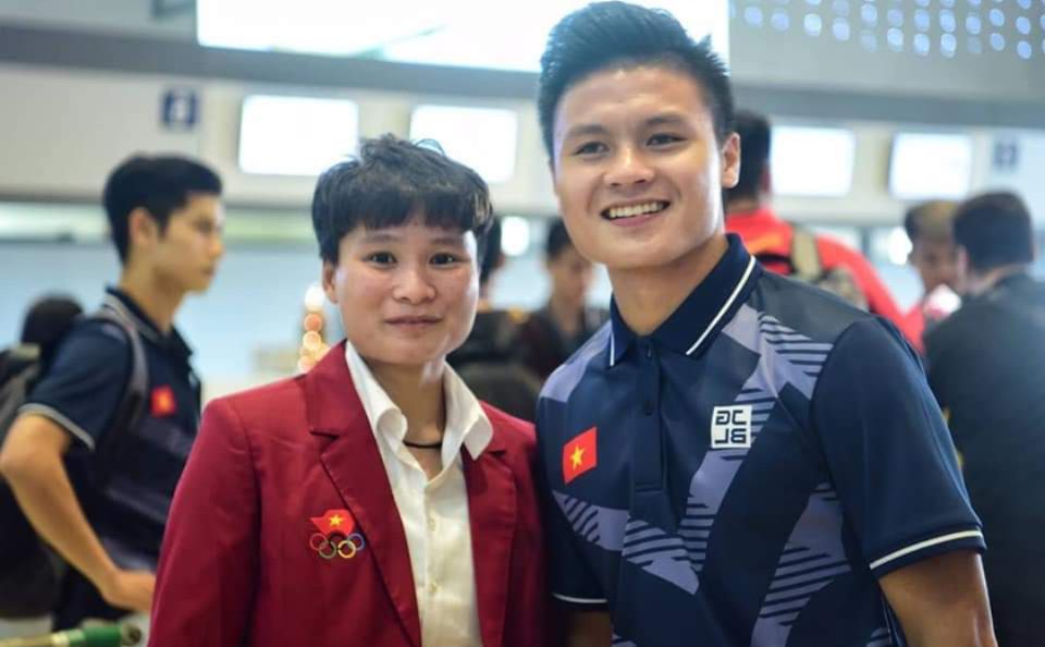Nguyễn Thị Vạn, nữ cầu thủ giành cúp vàng Sea Games 31 được ví như em gái Quang Hải - Ảnh 3