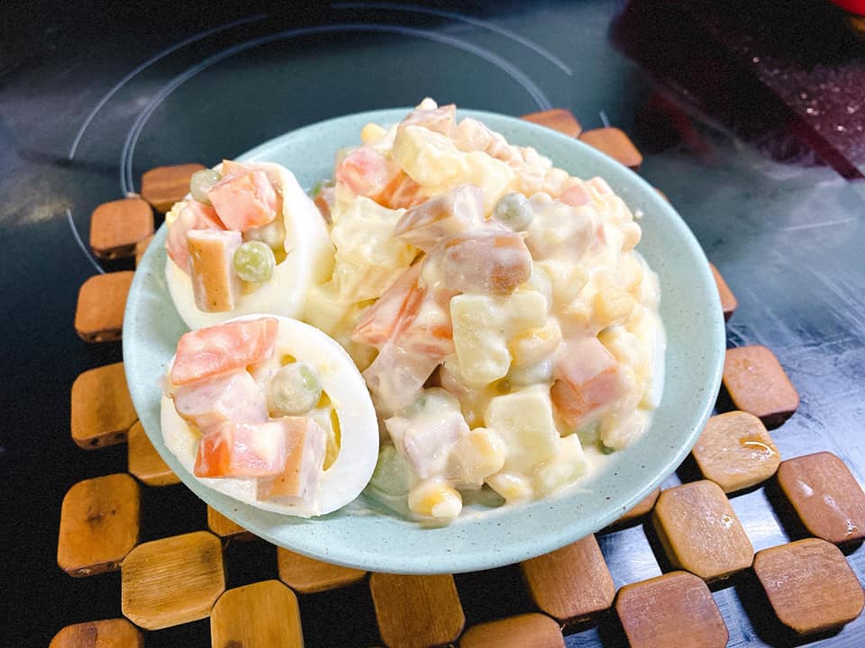 Salad Nga mát lạnh, béo béo ăn siêu cuốn cho người mê chế độ healthy - Ảnh 2
