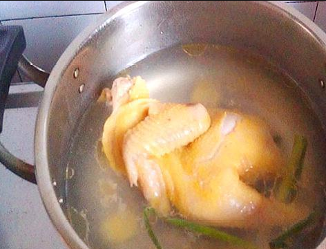 Làm món thịt gà ngon tuyệt vị, rất hợp trong bữa cơm mùa đông và chế biến lại vô cùng dễ - Ảnh 4