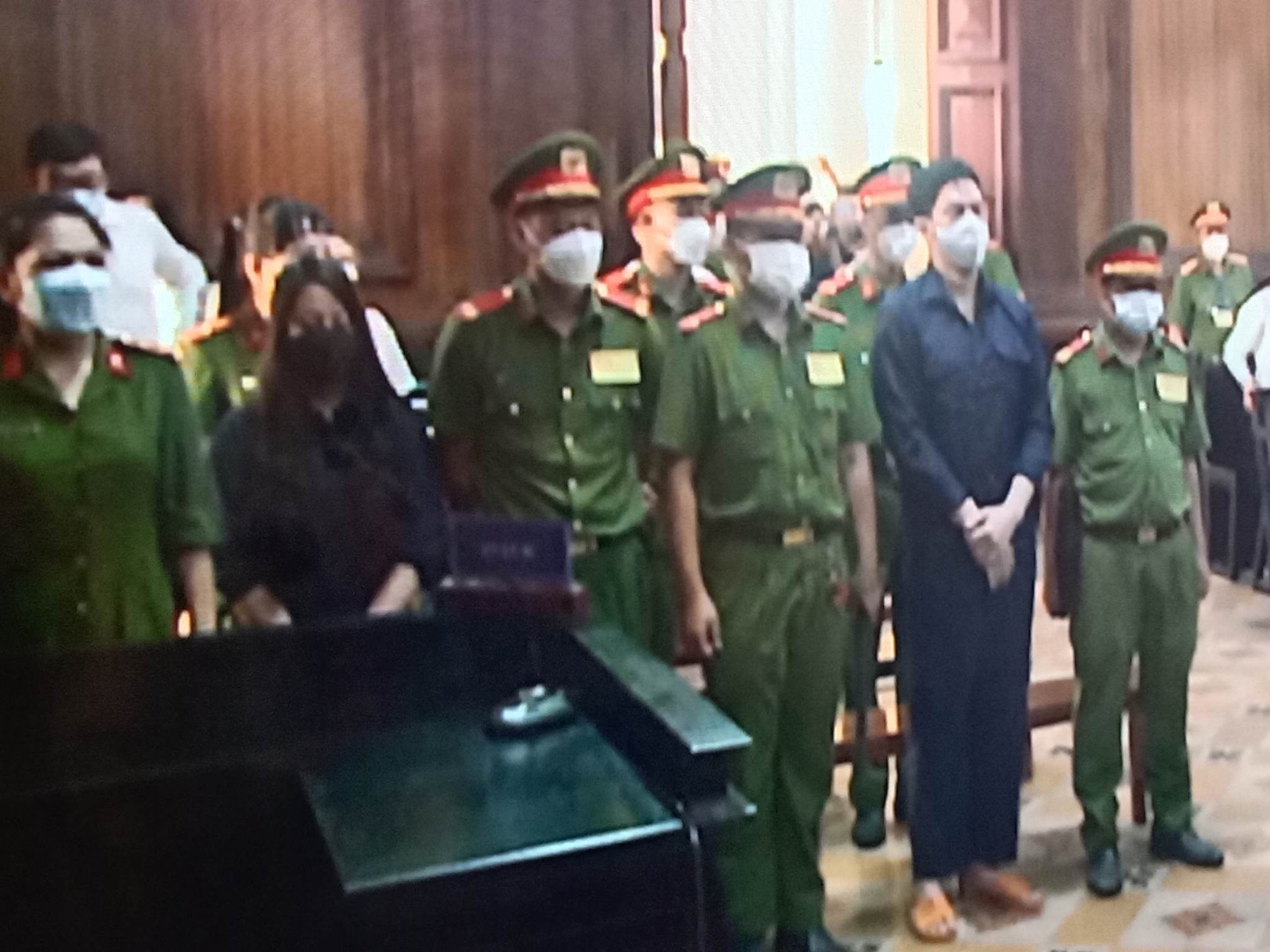 Luật sư Nguyễn Anh Thơm xúc động nói lời cuối tạm biệt bé Vân An, khép lại vụ án hành hạ trẻ em khiến dư luận phẫn nộ nhất trong hơn 1 năm qua  - Ảnh 7