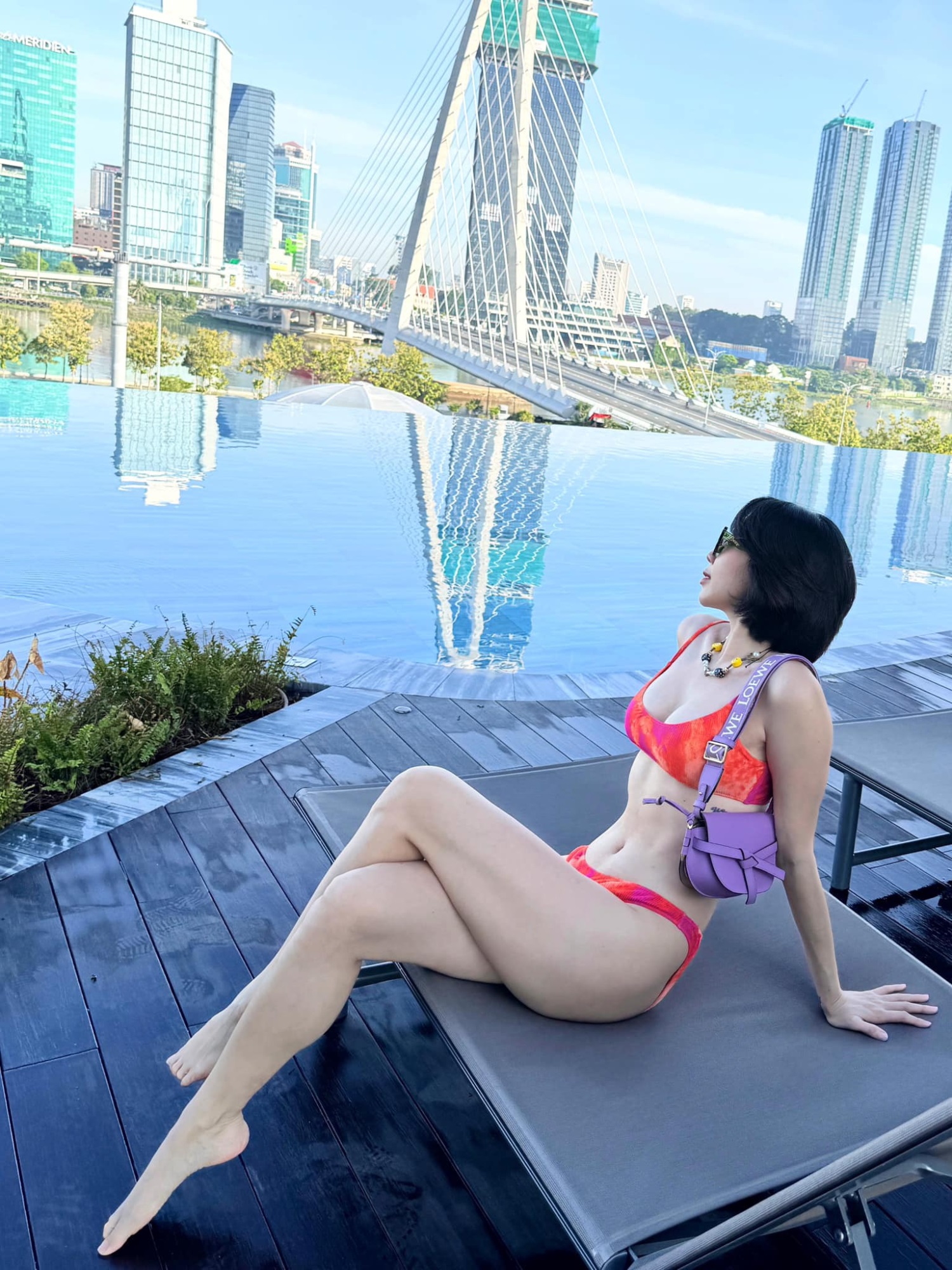 Cưới đại gia ngầm trong showbiz, ca sĩ Tóc Tiên chăm diện bikini siêu nhỏ, khoe vóc dáng nuột nà ở tuổi U40 - Ảnh 5