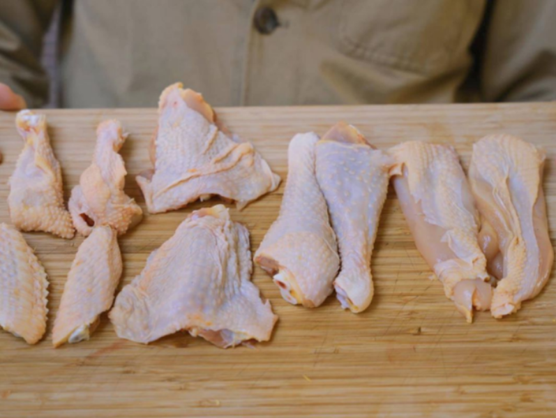 Thịt gà chỉ nên bảo quản trong tủ lạnh bao lâu để tránh nguy cơ ngộ độc thực phẩm? - Ảnh 3