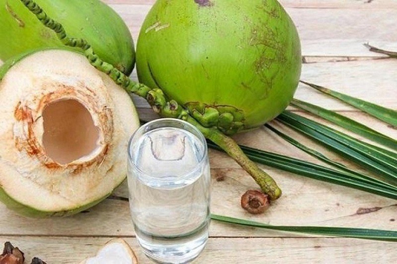 3 lý do tại sao nên uống nước dừa vào buổi sáng những ngày nắng nóng rực lửa của mùa hè - Ảnh 1