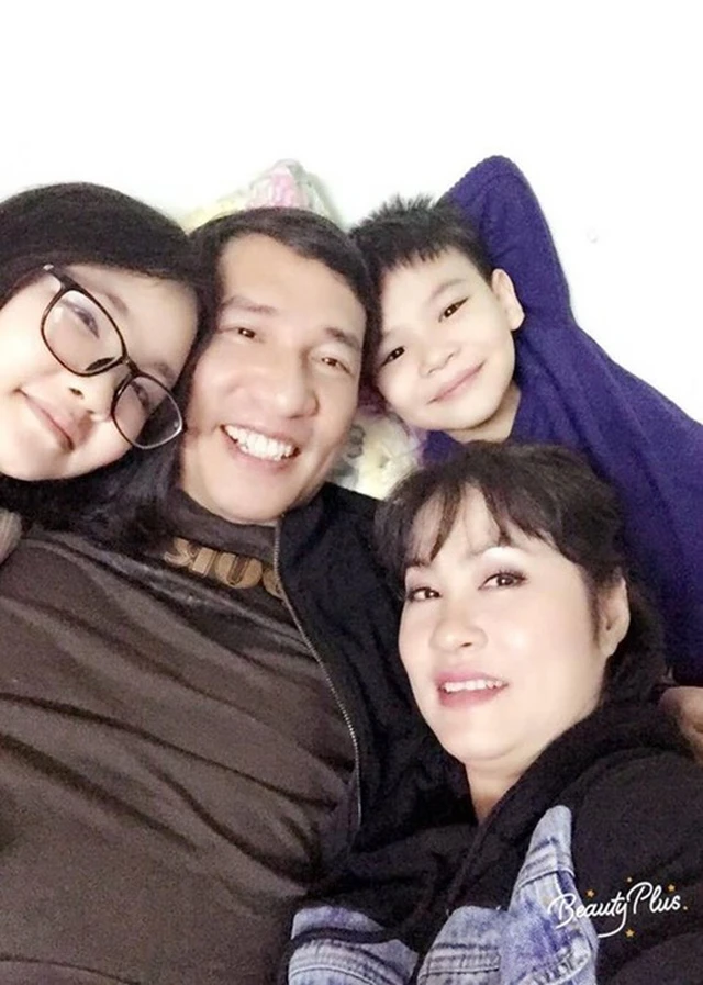 Chân dung người vợ kém 11 tuổi khiến NS Quang Thắng không bao giờ biết giữ 'quỹ đen', một lòng chung thủy dù sống cảnh xa nhà - Ảnh 7