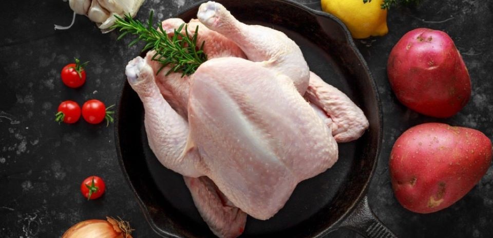 Thịt gà 'hỏng' nguy cơ nhiễm độc rất cao: 3 dấu hiệu nhận biết bạn cần quan tâm - Ảnh 1