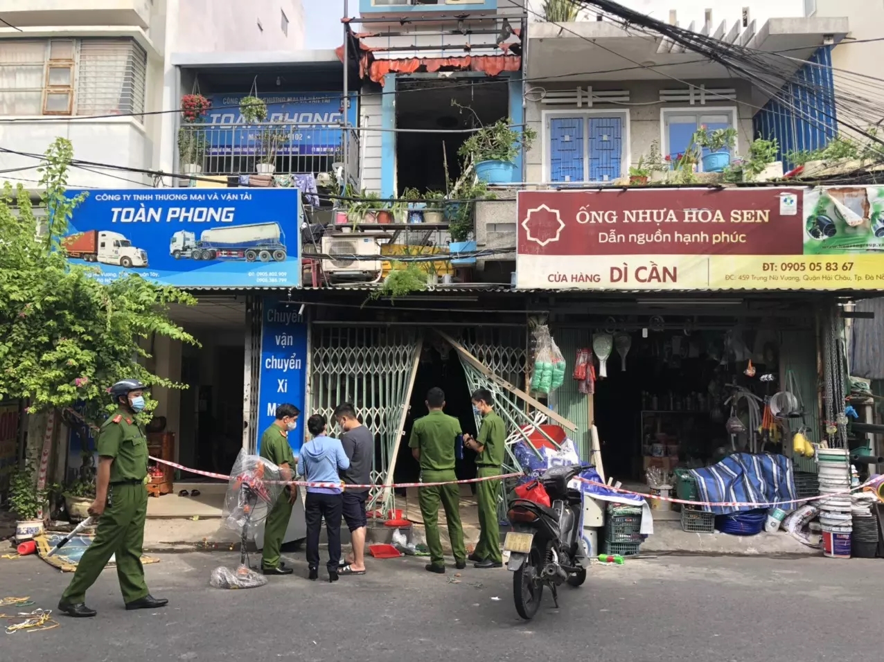 Xót xa 3 mẹ con chết cháy trong vụ hỏa hoạn lớn tại tiệm tạp hóa ở Đà Nẵng  - Ảnh 3