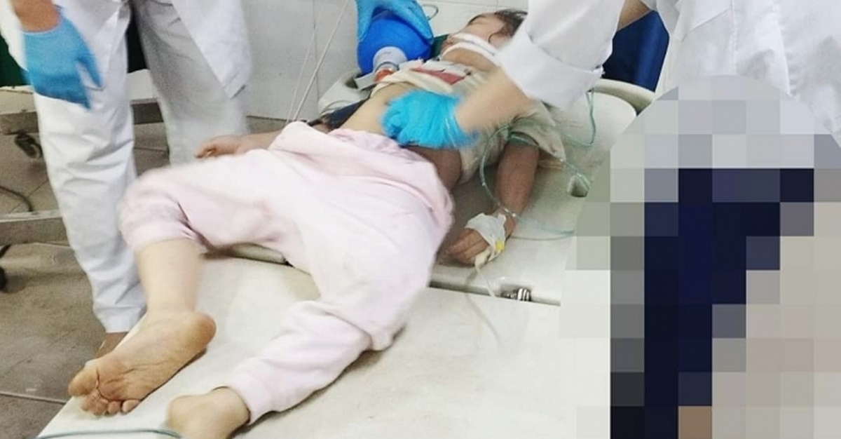 Phú Thọ: Bé gái 5 tuổi bị hóc hột nhãn, nguy kịch - Ảnh 1