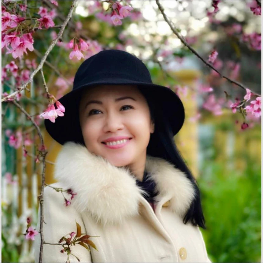 Diễn viên Kim Huyền: Bỏ showbiz sang Nhật du học, giờ trở về quê hương chăm mẹ đột quỵ, tuổi trung niên vẫn độc thân - Ảnh 3
