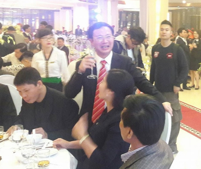 Chân dung 3 đại gia Việt gây chấn động khi tổ chức đám cưới 'khủng' cho con: Chăm làm từ thiện, tặng quà hồi môn vài trăm tỷ - Ảnh 3