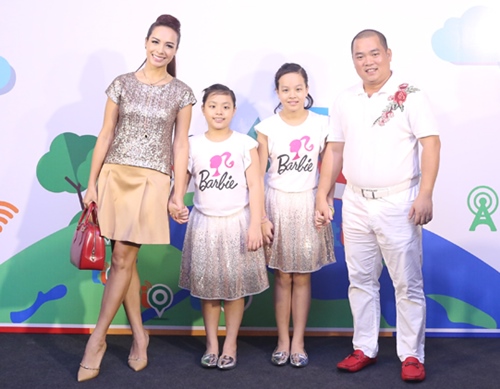 Loạt gia đình sao Việt đón một bề con gái: Vân Trang niềm vui nhân 3, các 'cô chiêu' ai cũng xinh đẹp - tài năng - Ảnh 7