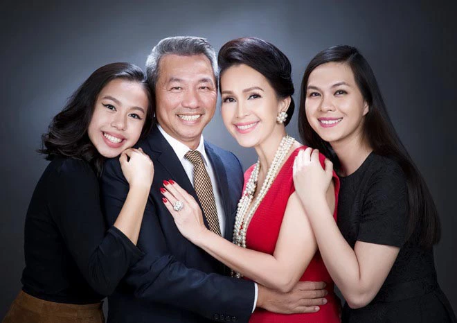 Loạt gia đình sao Việt đón một bề con gái: Vân Trang niềm vui nhân 3, các 'cô chiêu' ai cũng xinh đẹp - tài năng - Ảnh 17