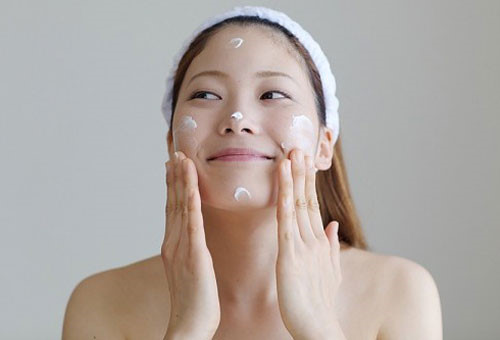 5 cách chăm sóc da tại nhà 'bí truyền' giúp phụ nữ Hàn sở hữu nhan sắc 'trẻ mãi không già' - Ảnh 1