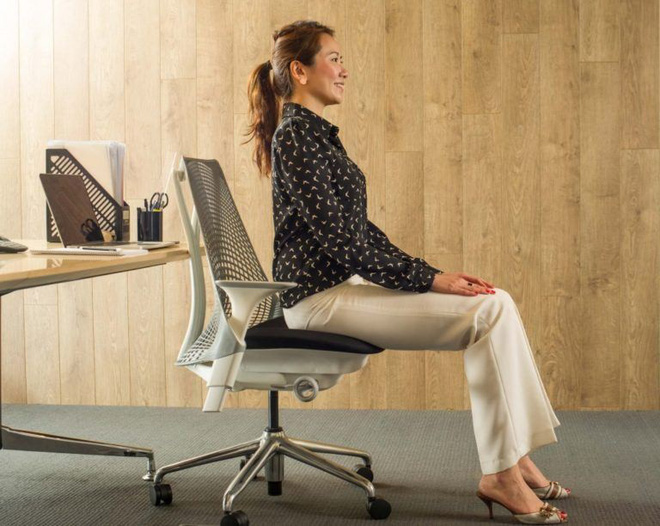 Dân văn phòng ngồi nhiều luôn đối mặt với tình trạng đau lưng khó chịu và đây là cách giải quyết hiệu quả - Ảnh 7