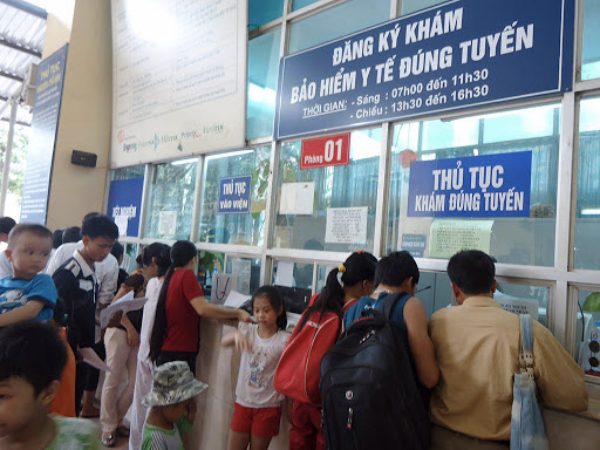 Người ở tỉnh về Hà Nội, TP.HCM chữa bệnh được BHYT chi trả 100% chi phí nội trú - Ảnh 1