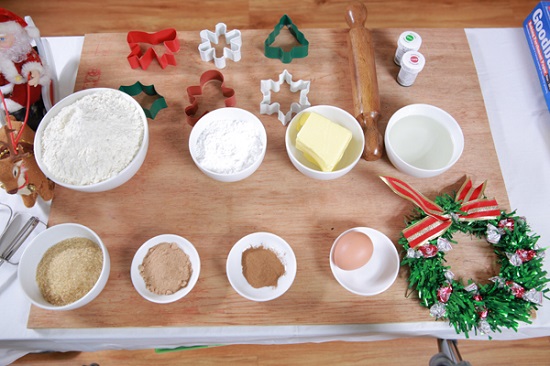 Cách làm bánh quy gừng cực đơn giản cho ngày lễ giáng sinh - Ảnh 2