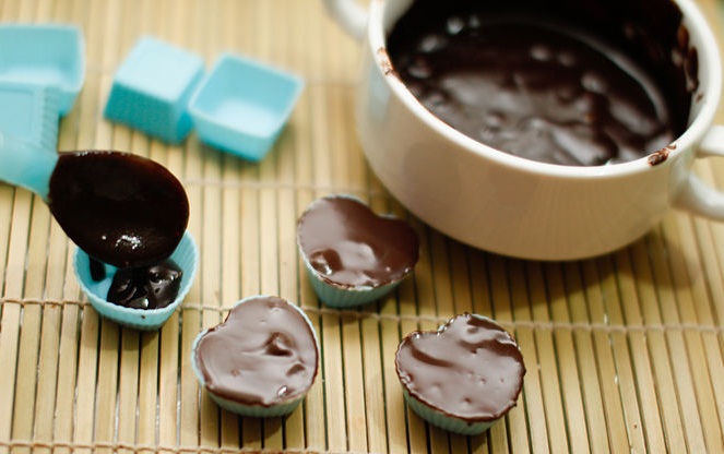 Đốn tim chàng với cách làm chocolate cực ngon cho ngày Valentine từ bột cacao - Ảnh 2