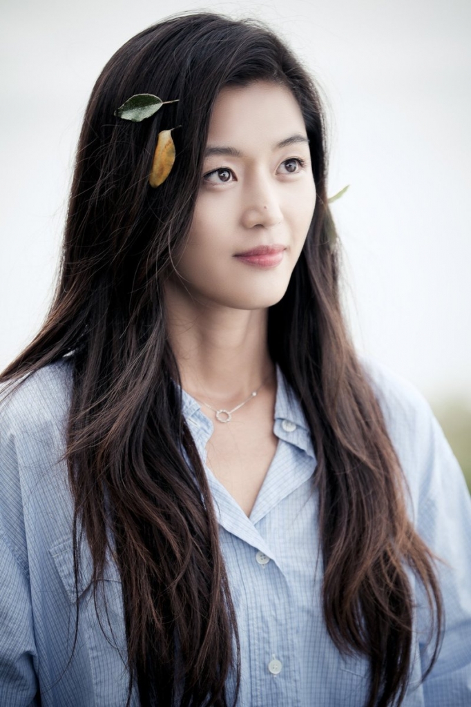 'Visual' xưa - nay của 4 mỹ nhân hàng đầu màn ảnh Hàn Quốc quá khứ vs hiện tại: Song Hye Kyo tiều tụy sau ly hôn, Jun Ji Hyun giữ vững nhan sắc 'tường thành' - Ảnh 8