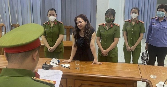 Bà Nguyễn Phương Hằng có nhiều tình tiết giảm nhẹ và tăng nặng ghi nhận trong hồ sơ truy tố - Ảnh 1