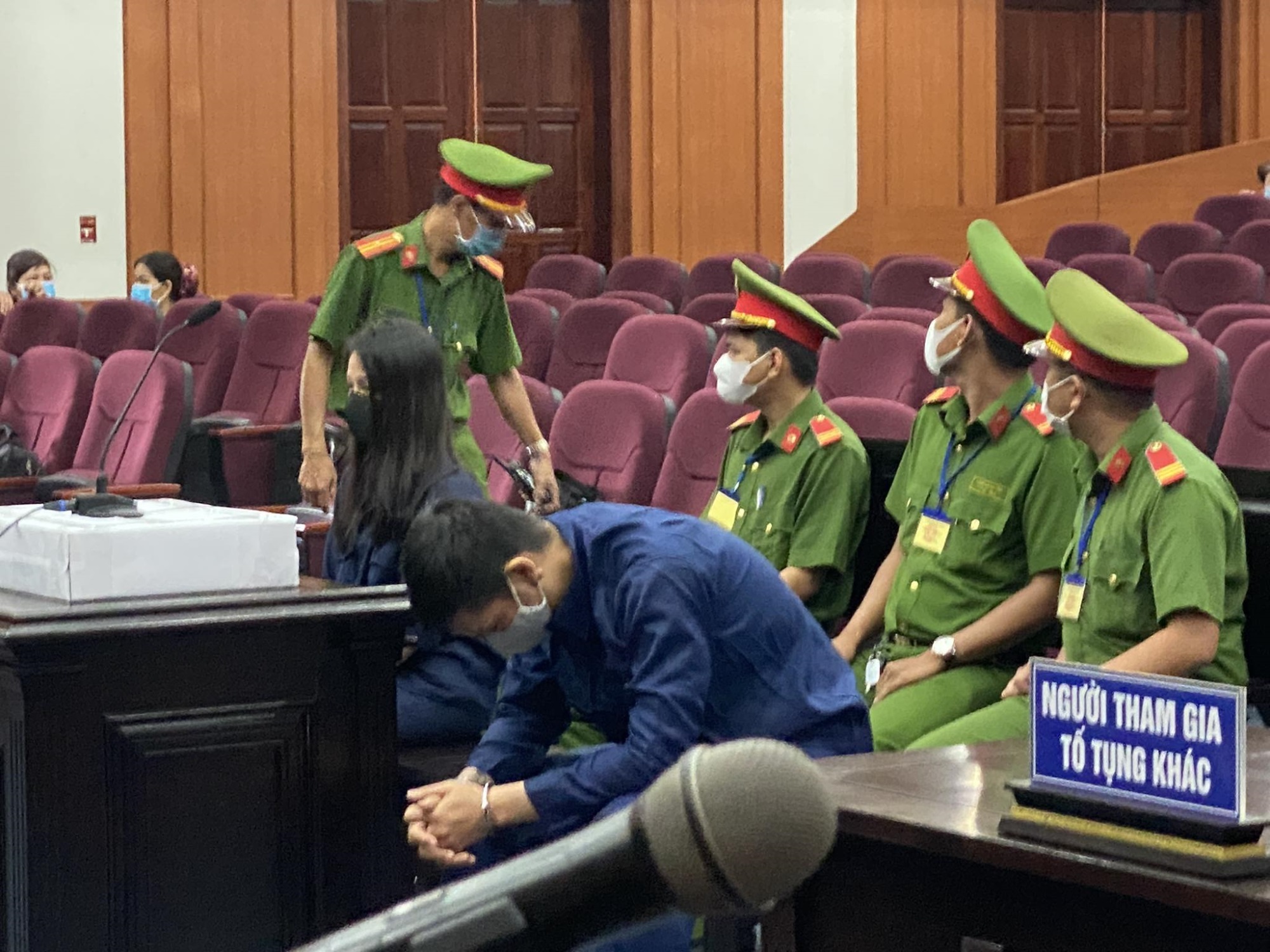 'Bố ruột bé gái 8 tuổi' Nguyễn Kim Trung Thái ân hận trong phiên toà: 'Đây là ký ức rất đáng sợ đối với bị cáo' - Ảnh 1