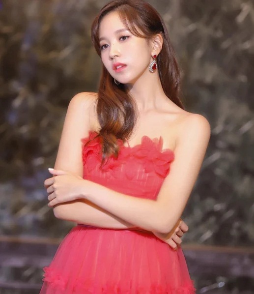 10 idol nữ đẹp chuẩn quý tộc: Irene là cực phẩm, Jennie thở thôi cũng sang chảnh - Ảnh 4