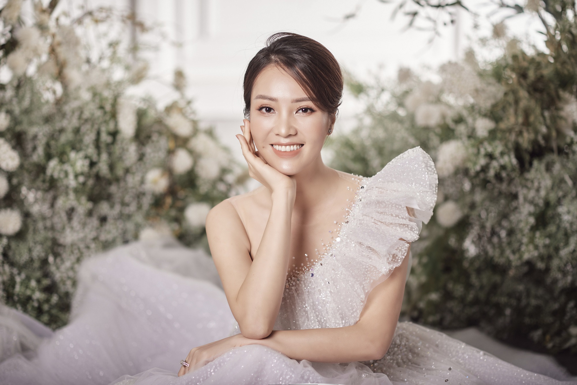 Thụy Vân tiết lộ sẽ chọn váy cưới cho Ngọc Hà - bạn gái NSND Công Lý - Ảnh 3