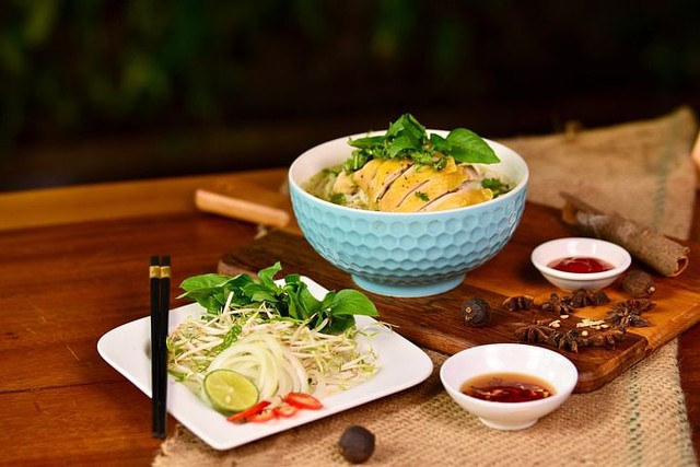 Báo quốc tế gợi ý các món ăn 'ví như linh hồn' của ẩm thực Việt Nam - Ảnh 1