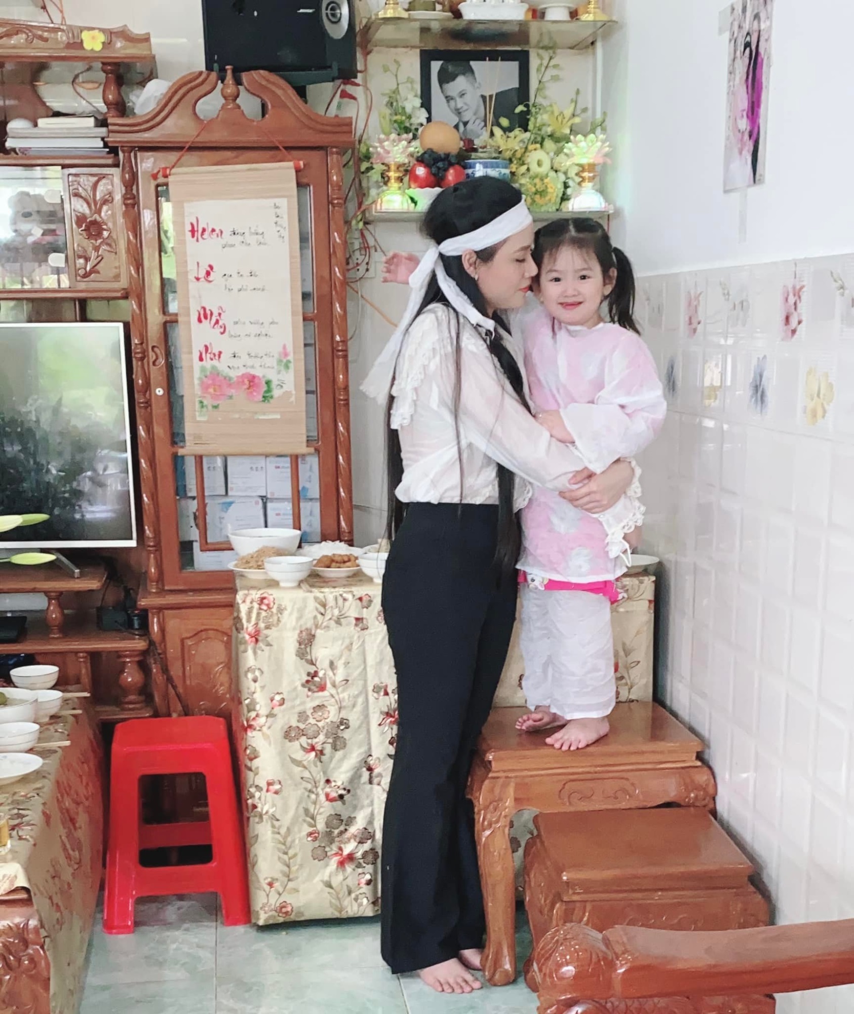 Sau 1 năm chồng mất, vợ 2 Vân Quang Long sống khó khăn, nhiều lần phải “kêu cứu” vì bị đe dọa - Ảnh 1