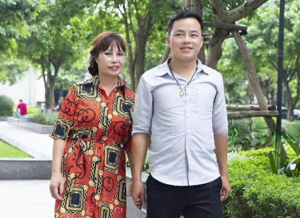 Cô dâu U70 cưới chàng trai kém 36 tuổi gây chú ý với diện mạo mới, tiết lộ lập sẵn di chúc, tìm vợ cho chồng - Ảnh 2