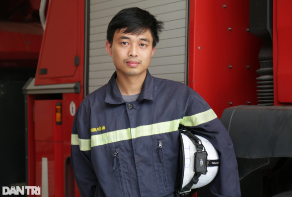 Lính cứu hỏa trong vụ cháy ở Hà Nội kể lại giây phút chạy đua với 'bà hỏa', tiếc nuối vì không thể cứu thêm nhiều người - Ảnh 1