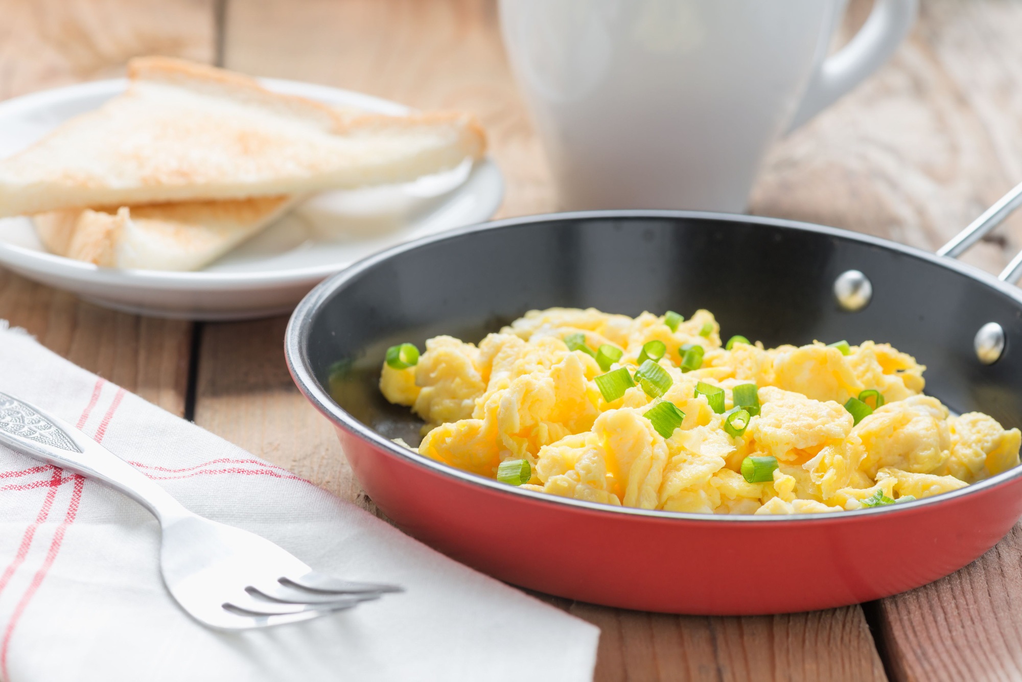 Ăn trứng vào buổi sáng rất bổ dưỡng nhưng tránh 3 điều kiêng kỵ này, nếu không sẽ tạo sỏi dạ dày, tích tụ độc tố trong cơ thể - Ảnh 4
