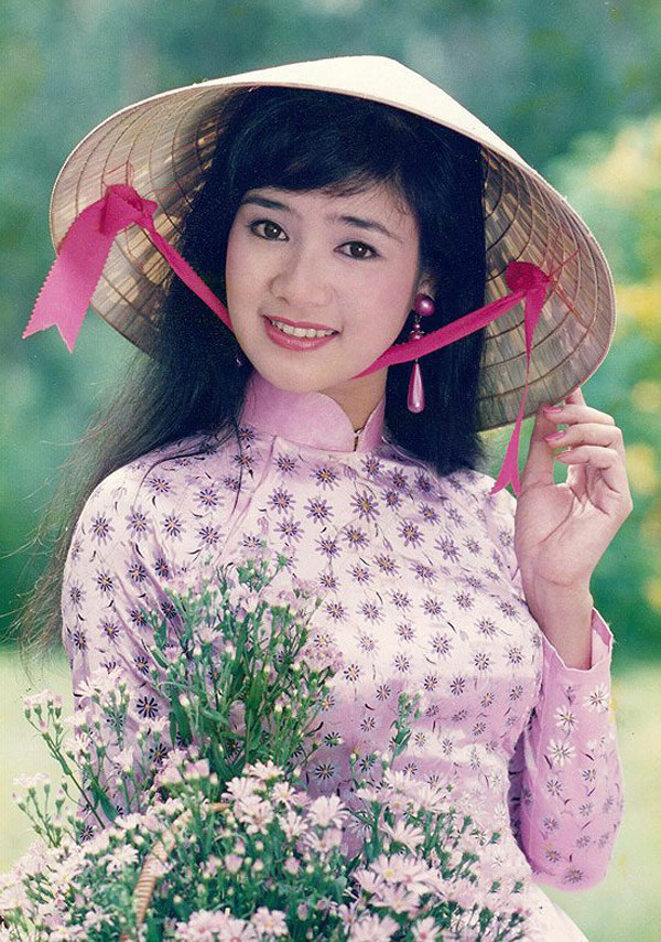 Nhan sắc và cuộc sống của những “Nữ hoàng ảnh lịch Việt' một thời, giờ ra sao? - Ảnh 16