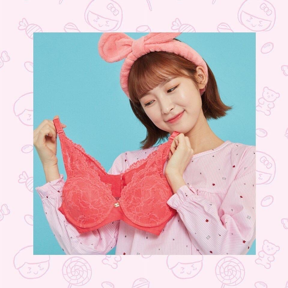 Loạt ảnh quảng cáo đồ lót của Oh My Girl - Arin gây tranh cãi: ‘Tại sao cô ấy chụp ảnh quảng cáo đồ lót nhưng lại không mặc nội y?’ - Ảnh 3
