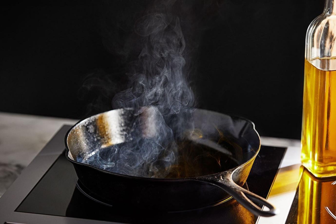 Cảnh báo: 5 thói quen nấu nướng hàng ngày gây ung thư  - Ảnh 1