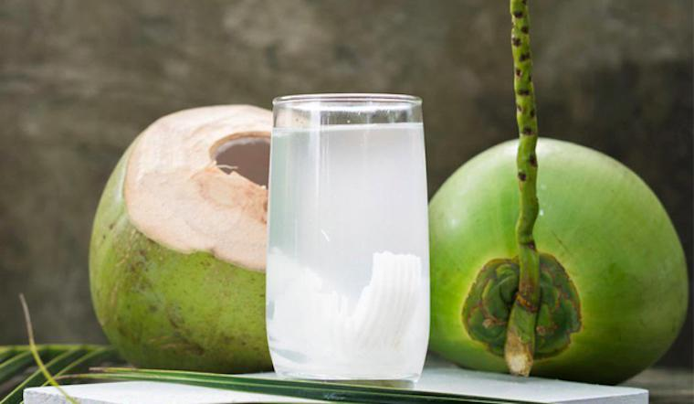 Những thời điểm không nên uống nước dừa để tránh tác động xấu đến sức khỏe - Ảnh 2